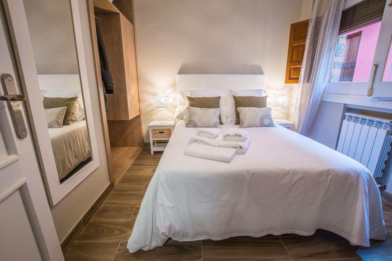 Ibericabeds Plaza Nueva Suite 21 Granada Bagian luar foto